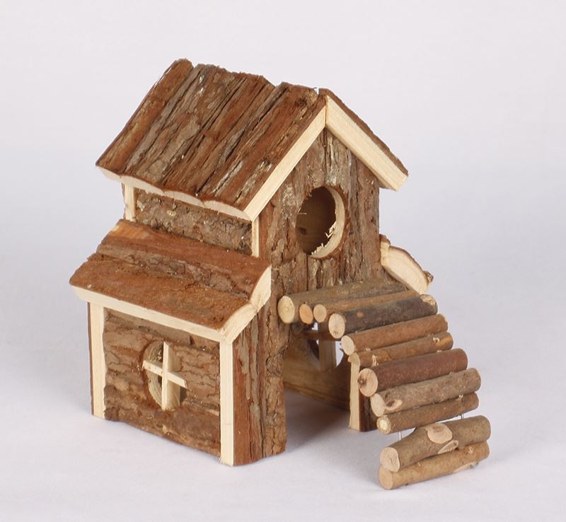 Wooden Guinea Pig House With Climbing Ladder